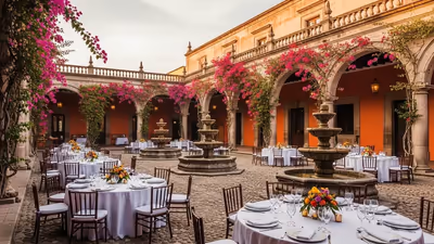 Hacienda con capilla y jardín para ceremonia